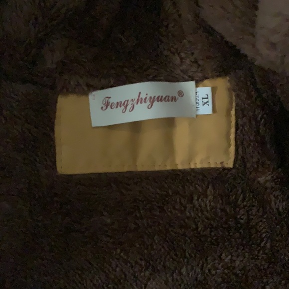 Cute Yellow Jacket - Picture 7 of 11